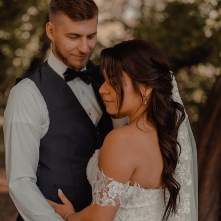 Authentisches Paar an der Hochzeit in Nürtingen